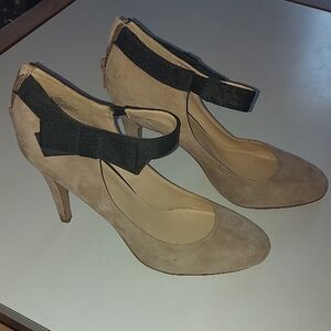 Nine West Tan Suede Heels with Black Strap